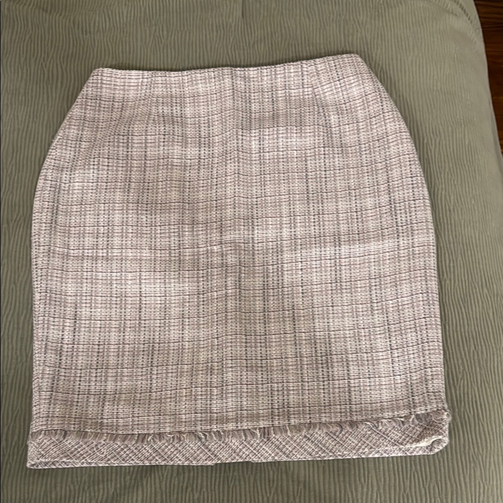 White House Black Market Tweed Checkered White/Lavender/Gray Skirt Size 4